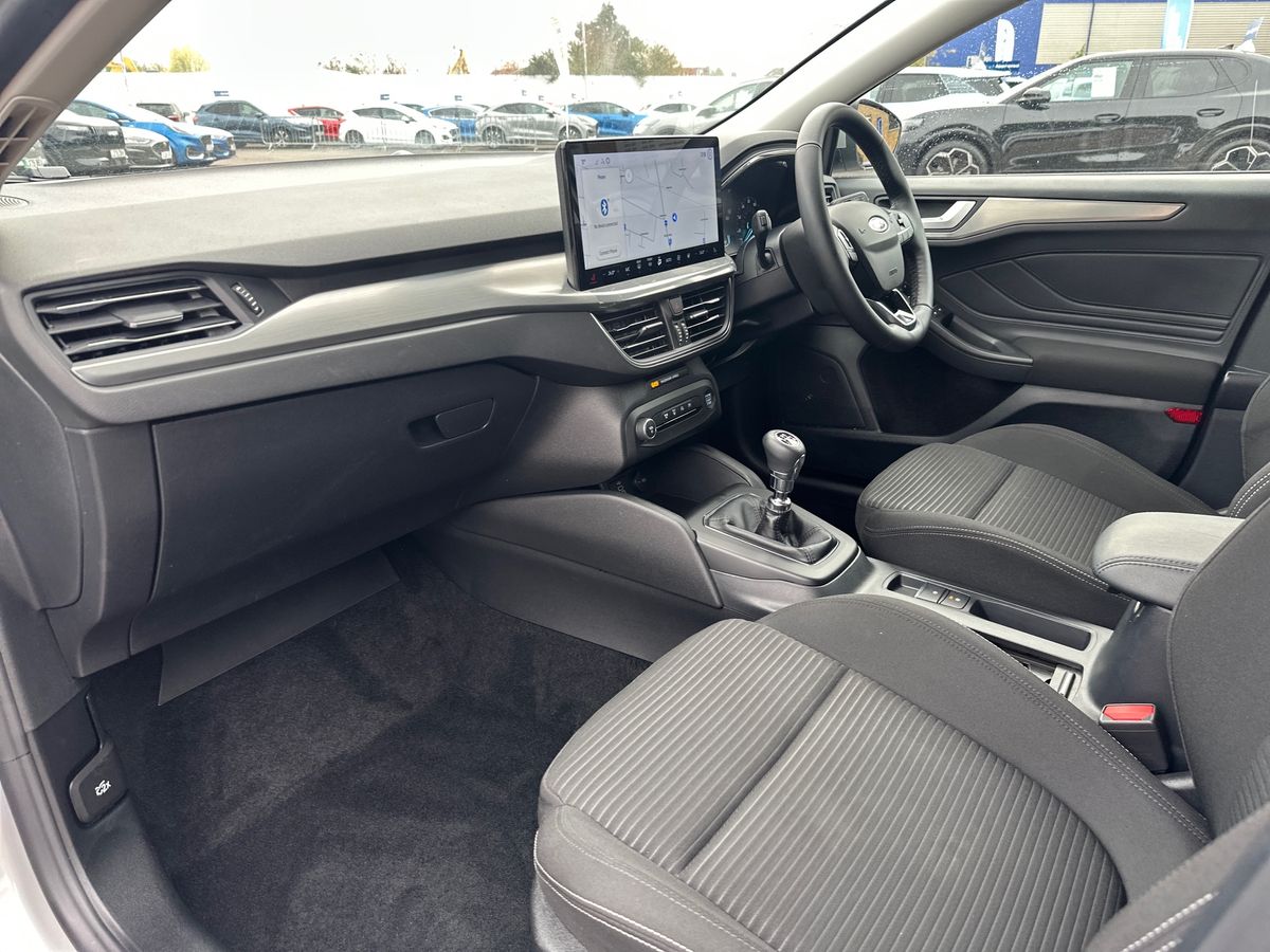 Used Ford Focus 2023 for sale - 76539843: Photo 11