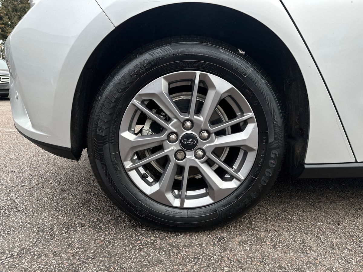 Used Ford Focus 2023 for sale - 76539843: Photo 9