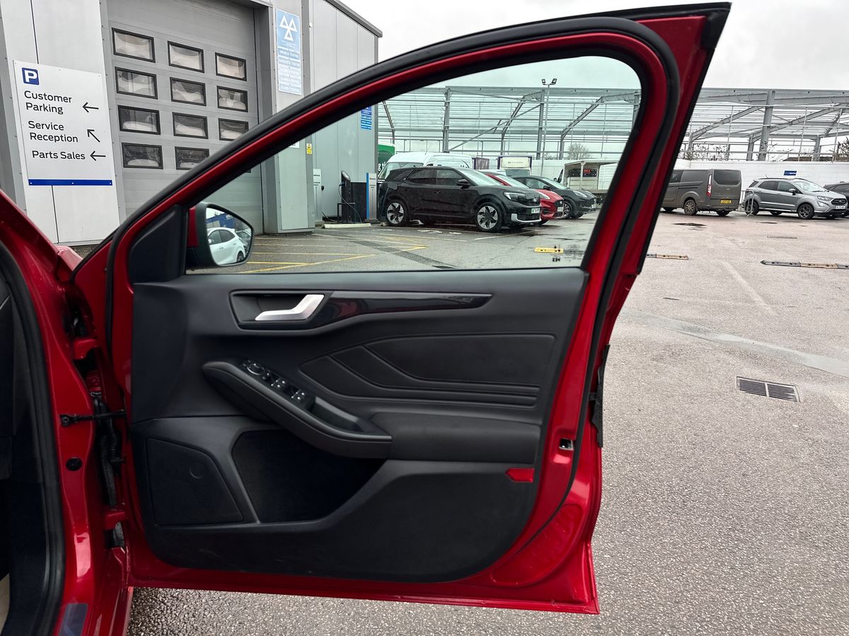 Used Ford Focus 2024 for sale - 77512637: Photo 35