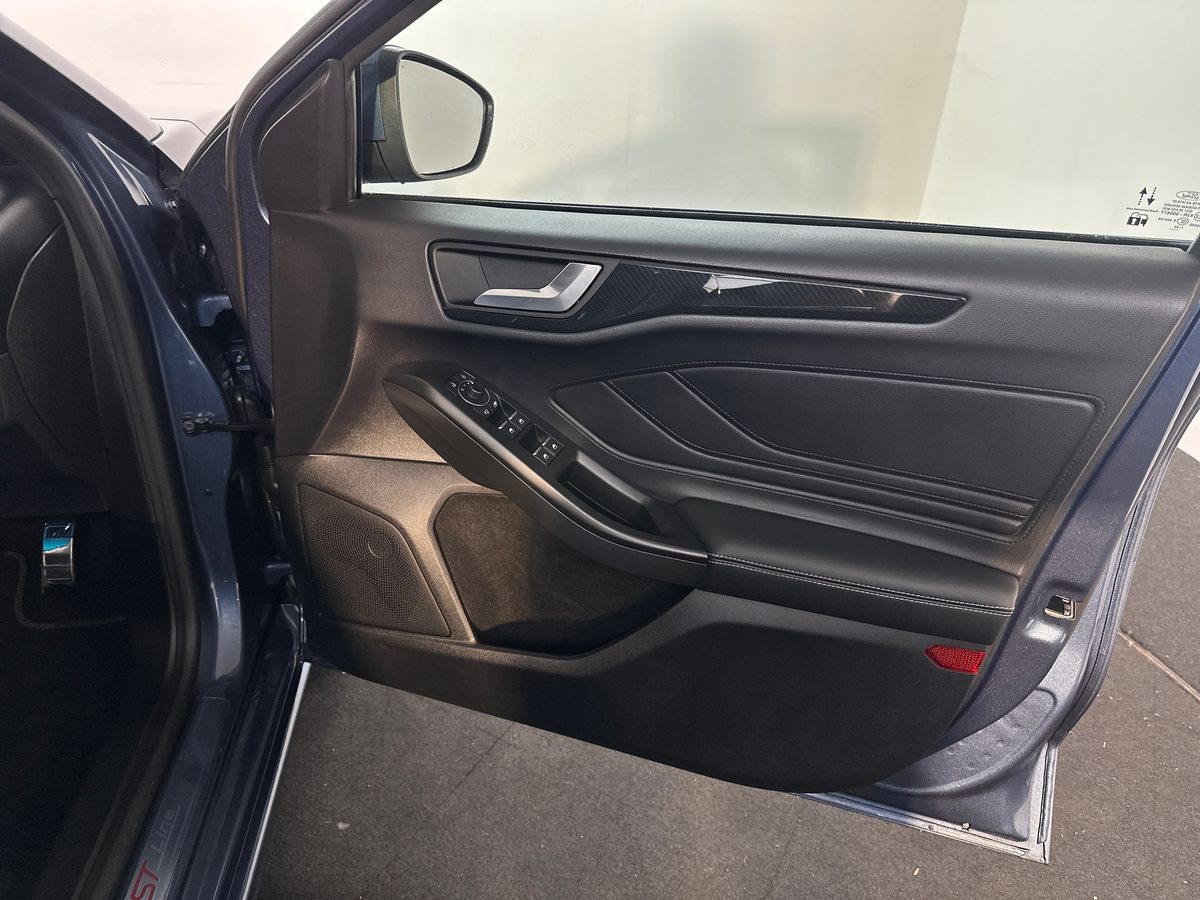 Used Ford Focus 2022 for sale - 76766046: Photo 35