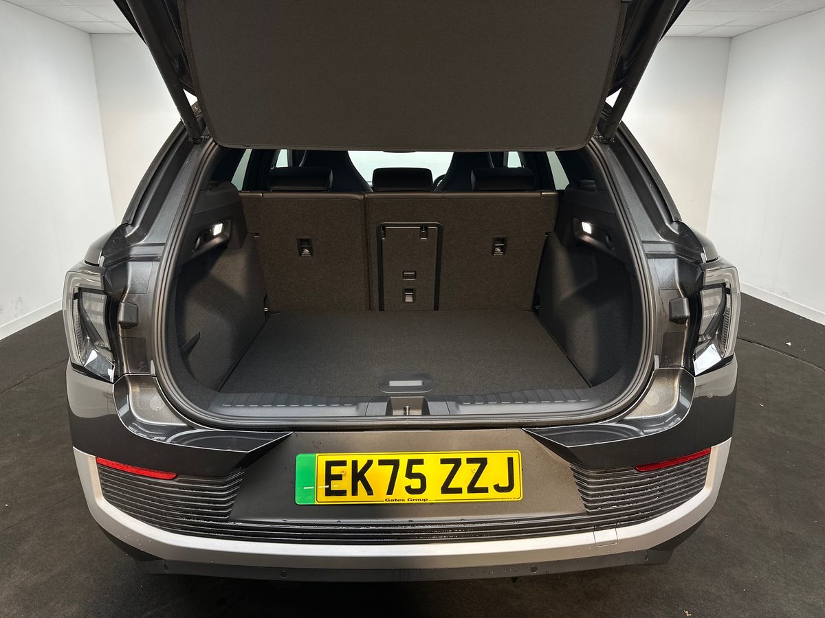 Used Ford Explorer 2025 for sale - 78158763: Photo 34