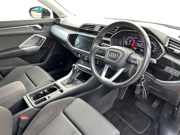 Used Audi Q3 2019 for sale - 76276722: Photo 10