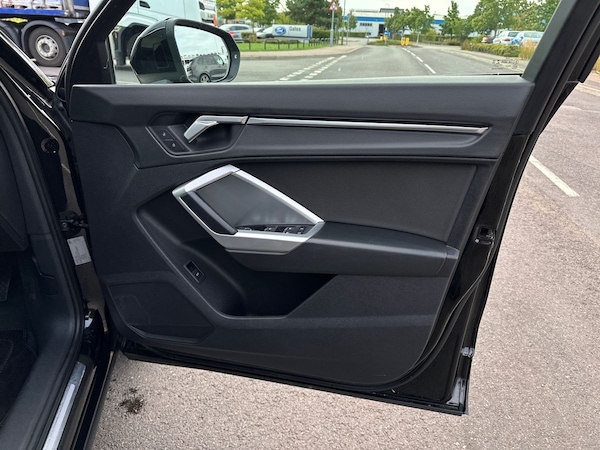 Used Audi Q3 2019 for sale - 76276722: Photo 35