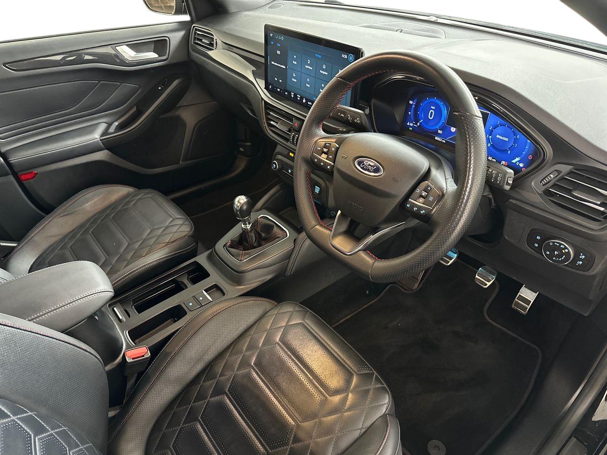 Used Ford Focus 2022 for sale - 76350930: Photo 10