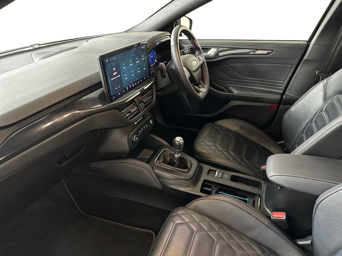 Used Ford Focus 2022 for sale - 76350930: Photo 11