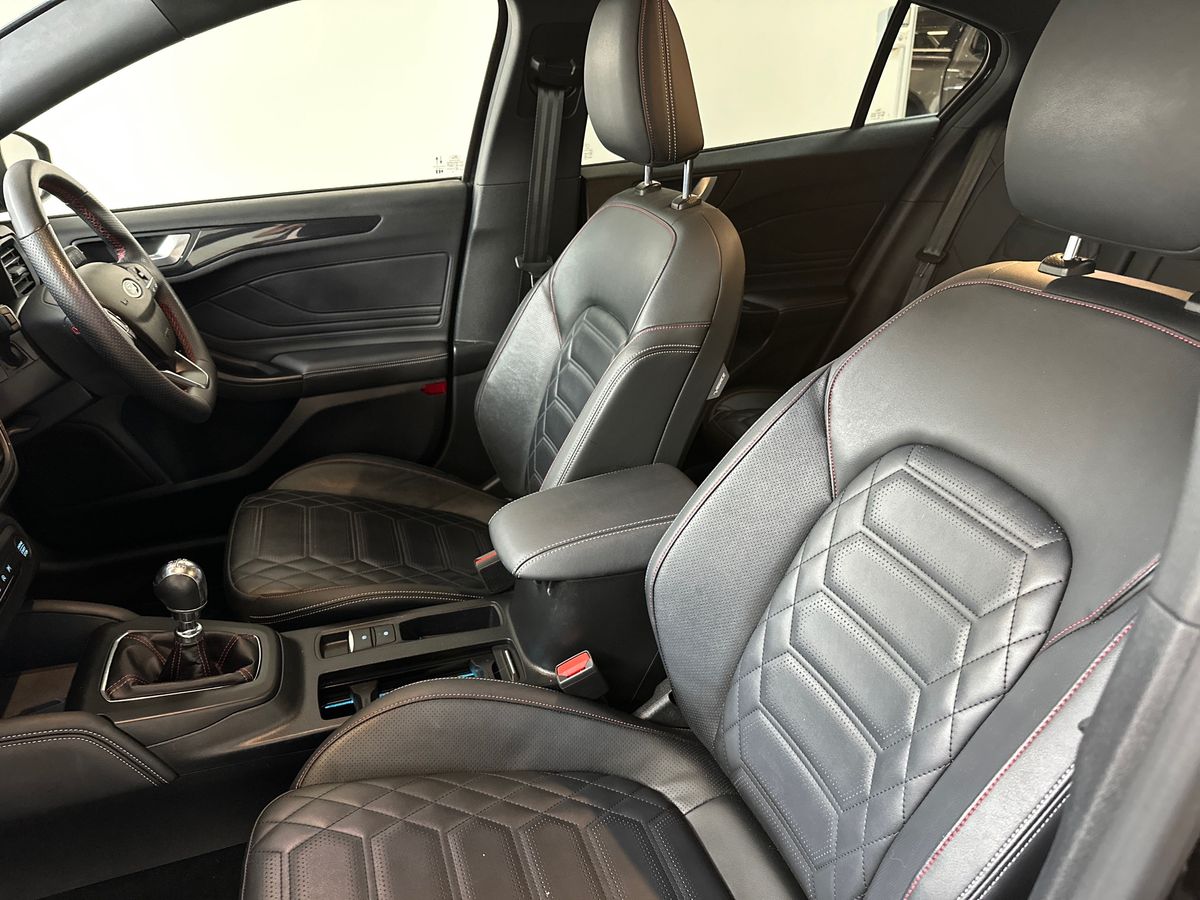 Used Ford Focus 2022 for sale - 76350930: Photo 13