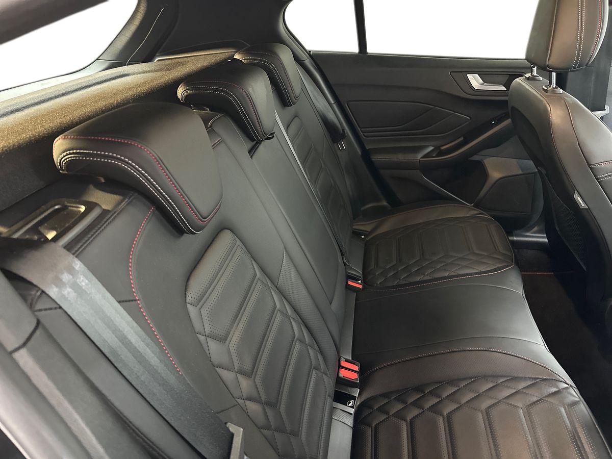 Used Ford Focus 2022 for sale - 76350930: Photo 14