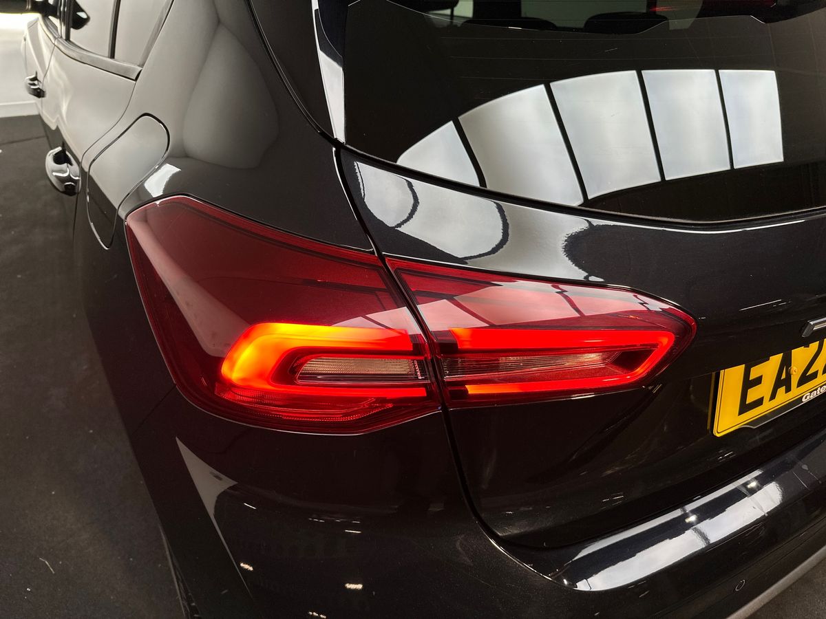 Used Ford Focus 2022 for sale - 76350930: Photo 33