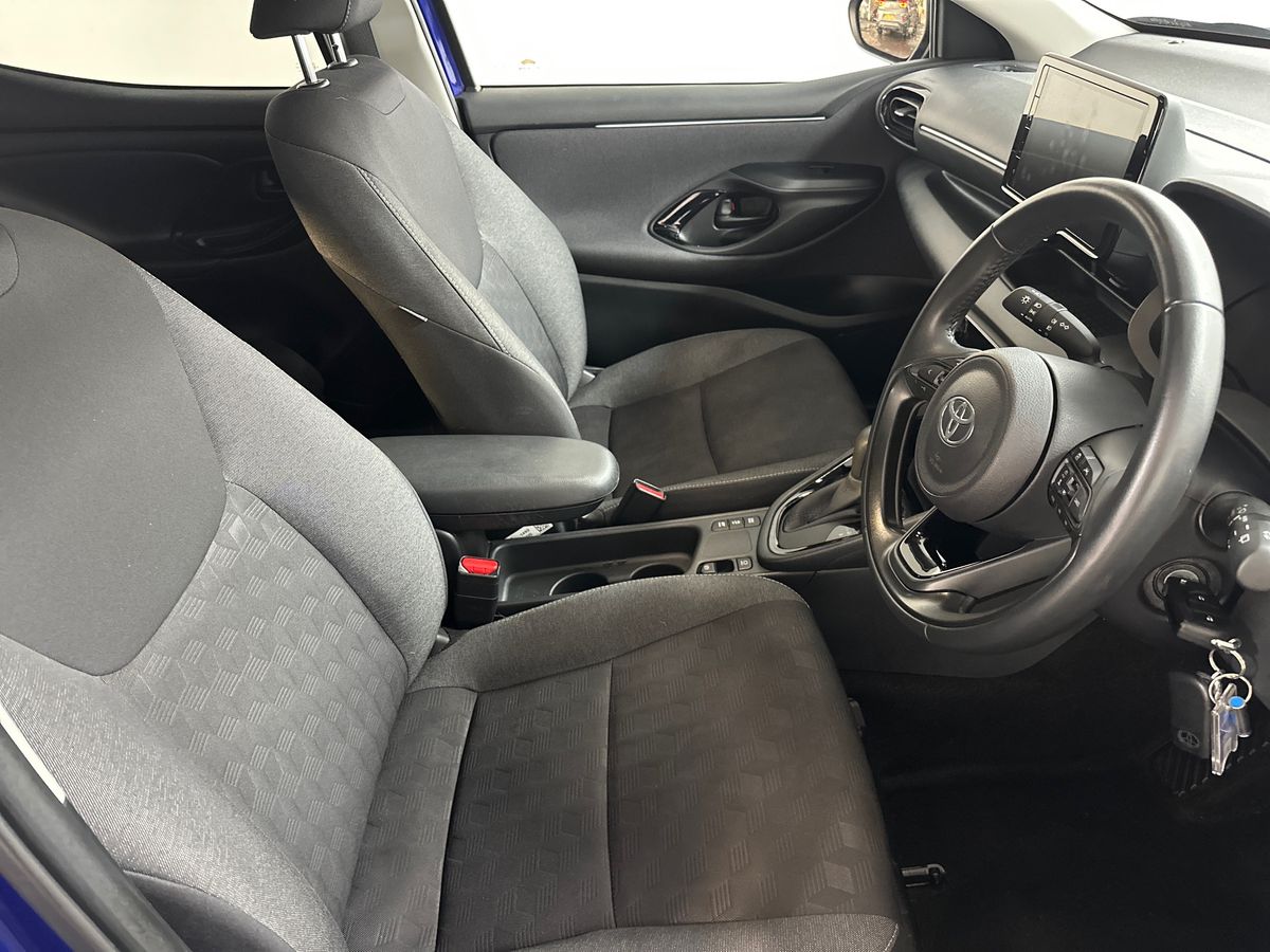 Used Toyota Yaris 2024 for sale - 78211932: Photo 12
