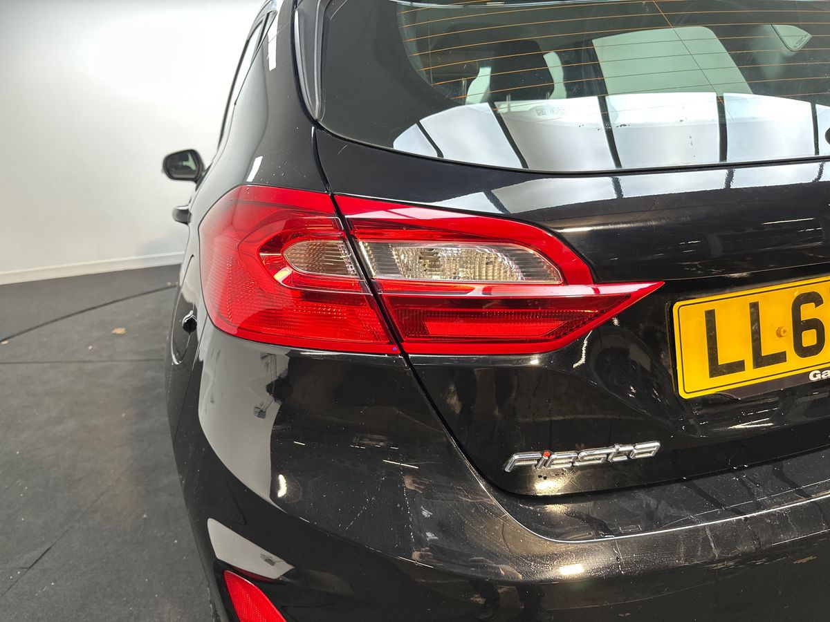 Used Ford Fiesta 2017 for sale - 76533939: Photo 33