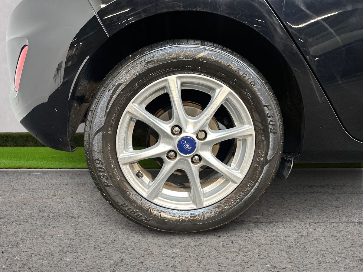 Used Ford Fiesta 2017 for sale - 76533939: Photo 9