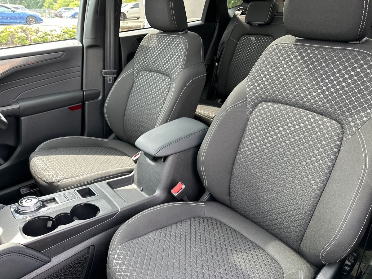 2024 Ford Kuga 5Dr Titanium 2.5 PHEV 243PS 2WD Auto Estate Petrol Parallel PHEV - Picture 13 of 24