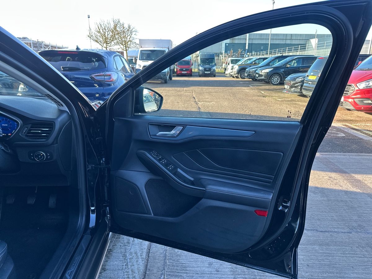 Used Ford Focus 2022 for sale - 77047609: Photo 35