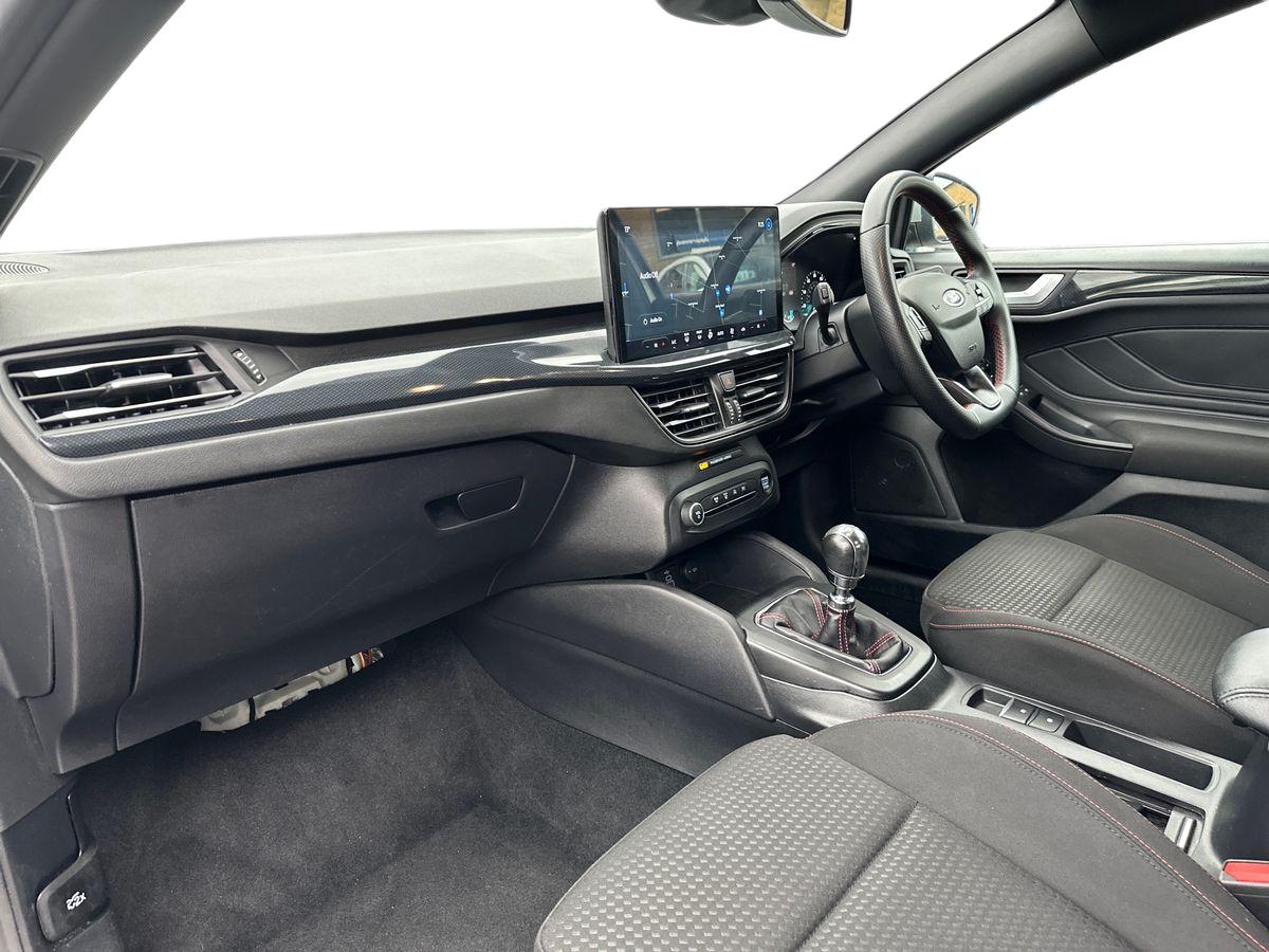 Used Ford Focus 2023 for sale - 76539836: Photo 11