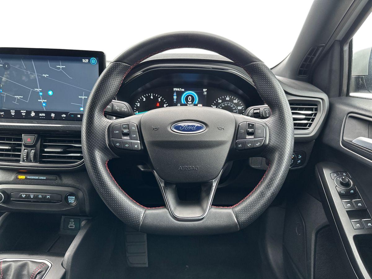 Used Ford Focus 2023 for sale - 76539836: Photo 17