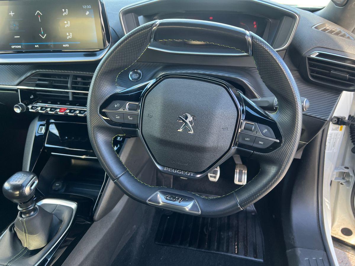 Used Peugeot 2008 2022 for sale - 76575117: Photo 17