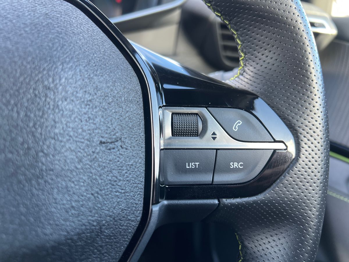 Used Peugeot 2008 2022 for sale - 76575117: Photo 27