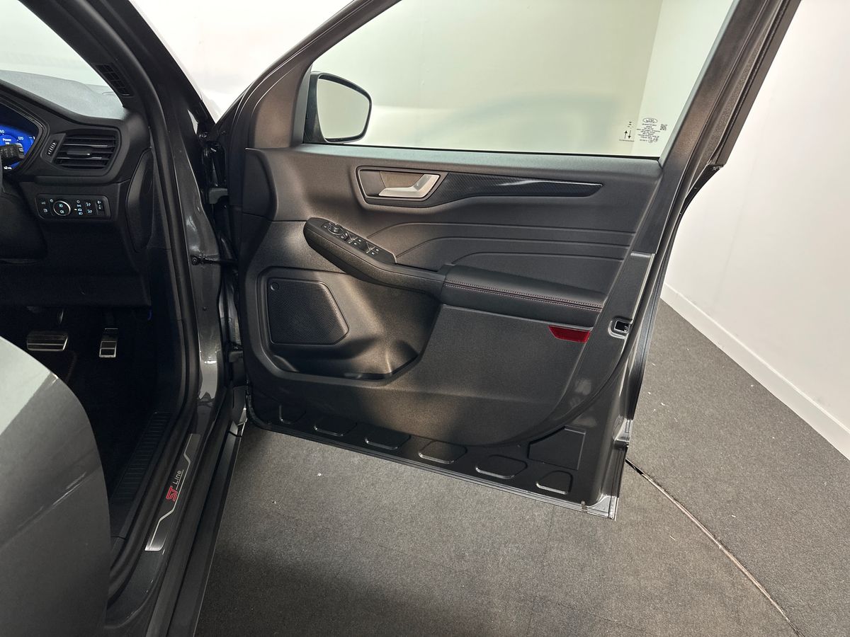 Used Ford Kuga 2023 for sale - 76112329: Photo 35