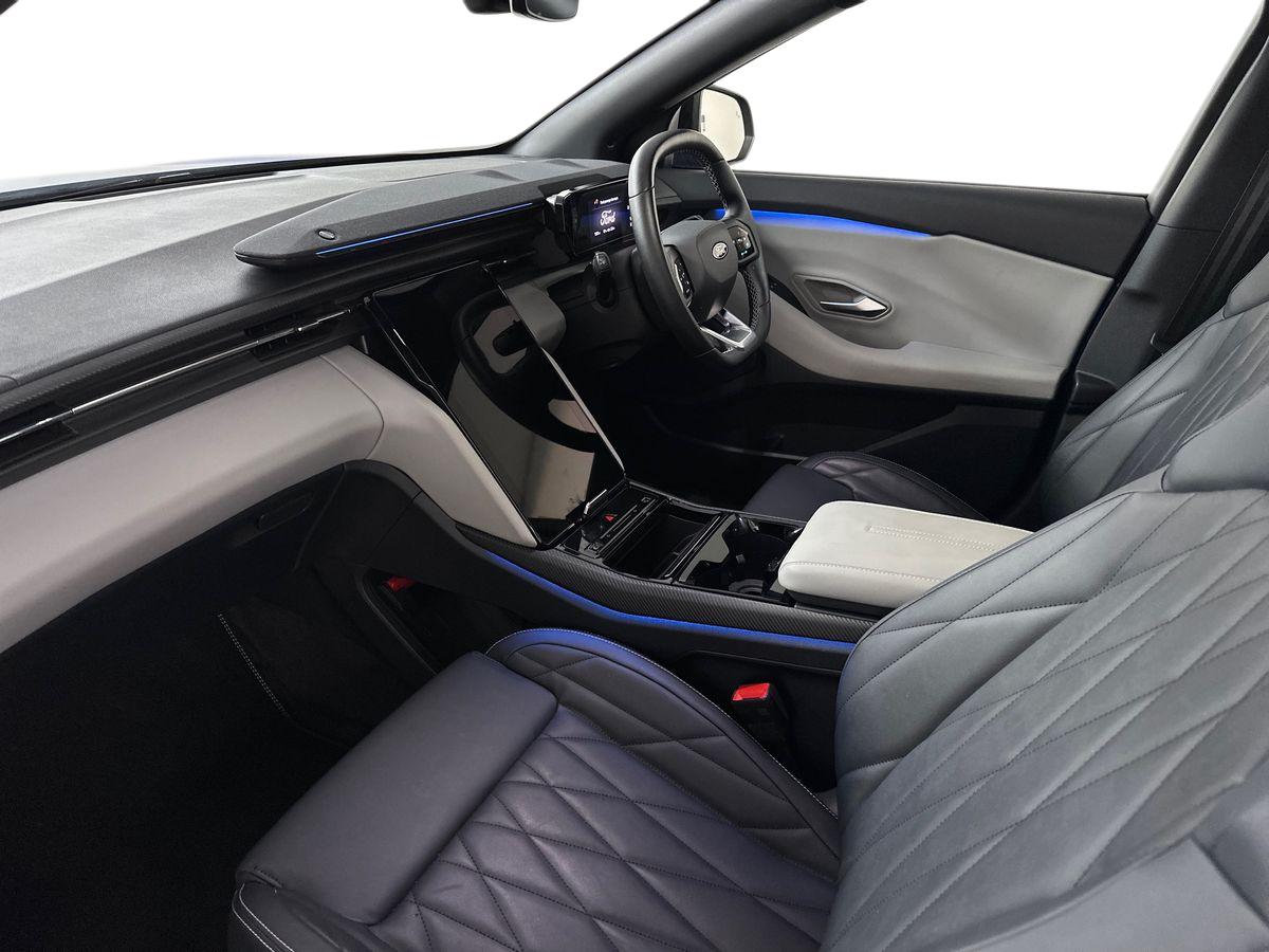 Used Ford Explorer 2024 for sale - 76602930: Photo 11