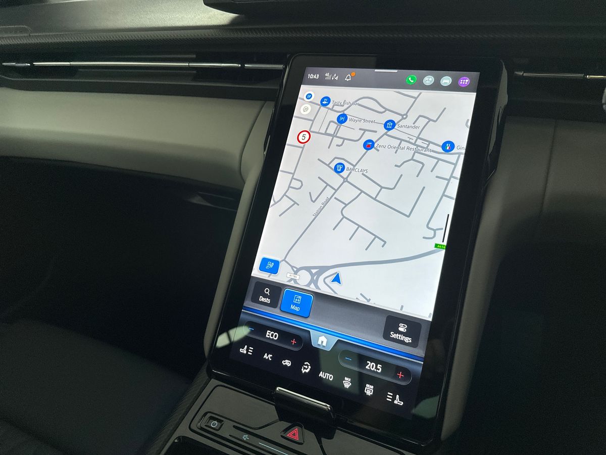 Used Ford Explorer 2024 for sale - 76602930: Photo 20