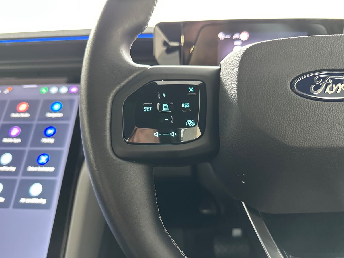 Used Ford Explorer 2024 for sale - 76602930: Photo 26