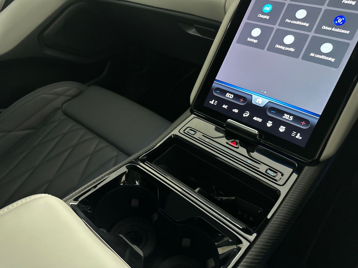 Used Ford Explorer 2024 for sale - 76602930: Photo 28