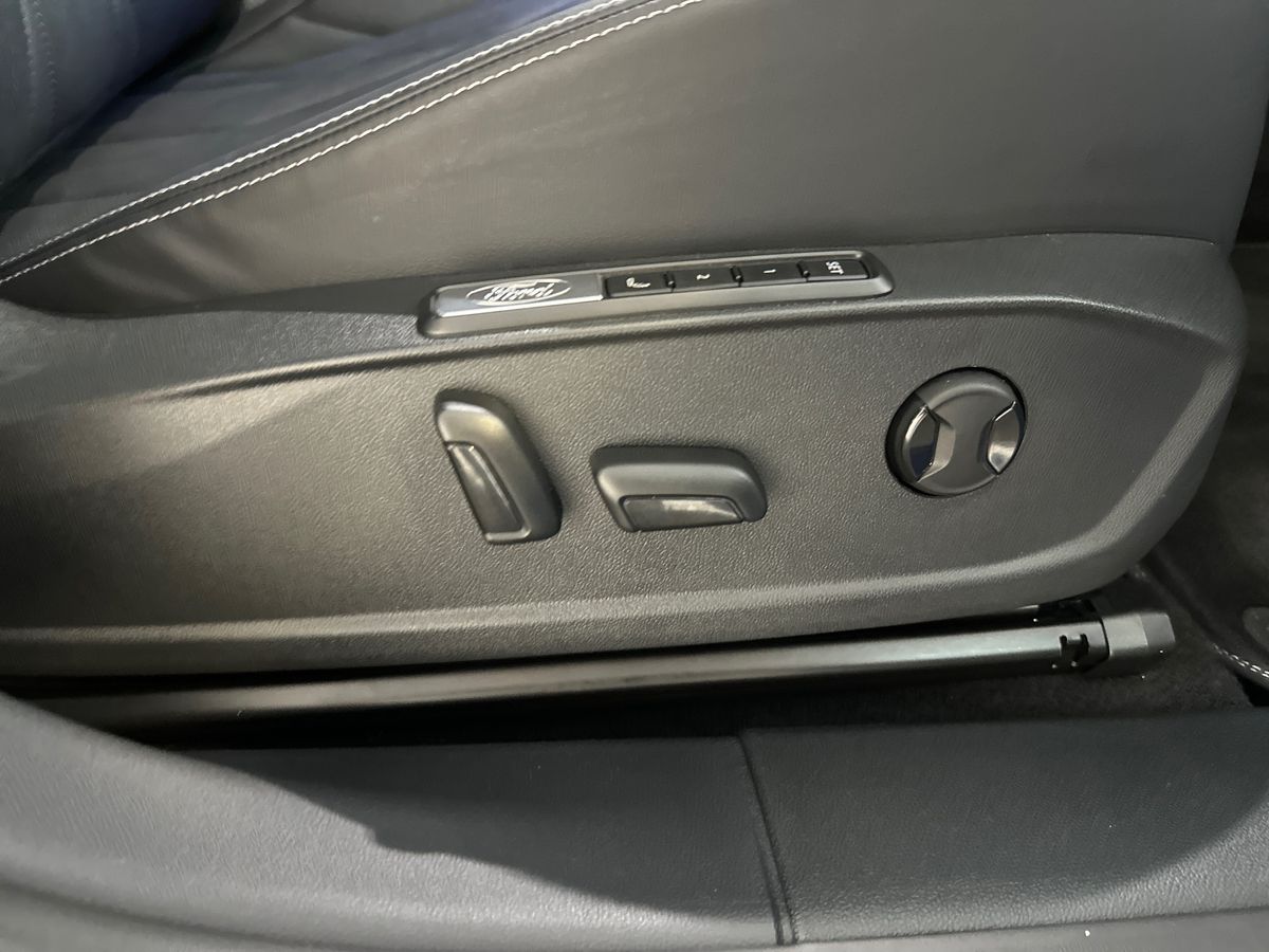 Used Ford Explorer 2024 for sale - 76602930: Photo 30