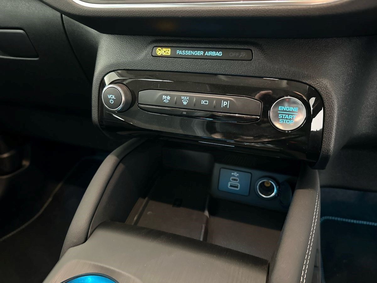 2025 Ford Kuga 5Dr Active 2.5 PHEV 243PS 2WD Auto Estate Petrol Parallel PHEV Au - Picture 22 of 24