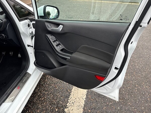 Used Ford Fiesta 2021 for sale - 76261699: Photo 35