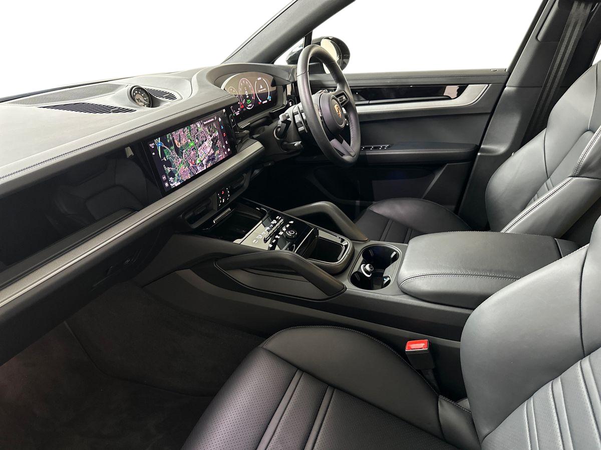 Used Porsche Cayenne 2025 for sale - 77380850: Photo 11