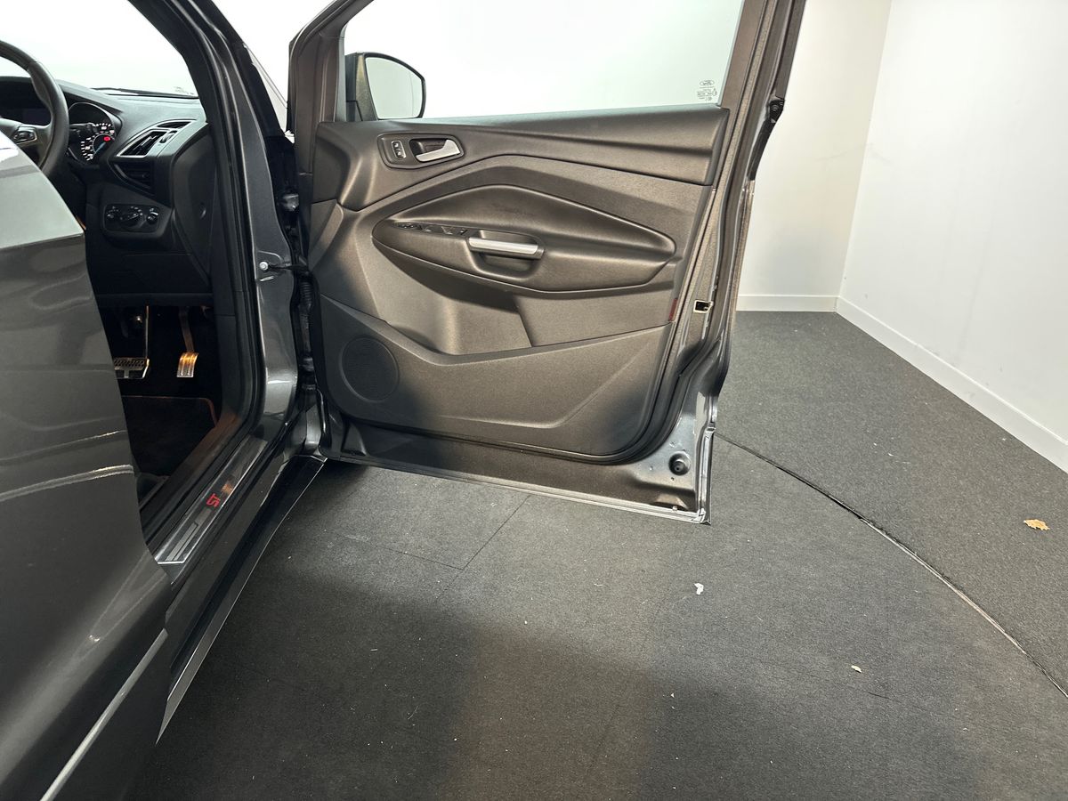 Used Ford Kuga 2018 for sale - 76494002: Photo 35