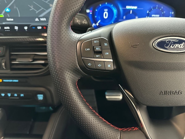 Used Ford Focus 2022 for sale - 76196020: Photo 26