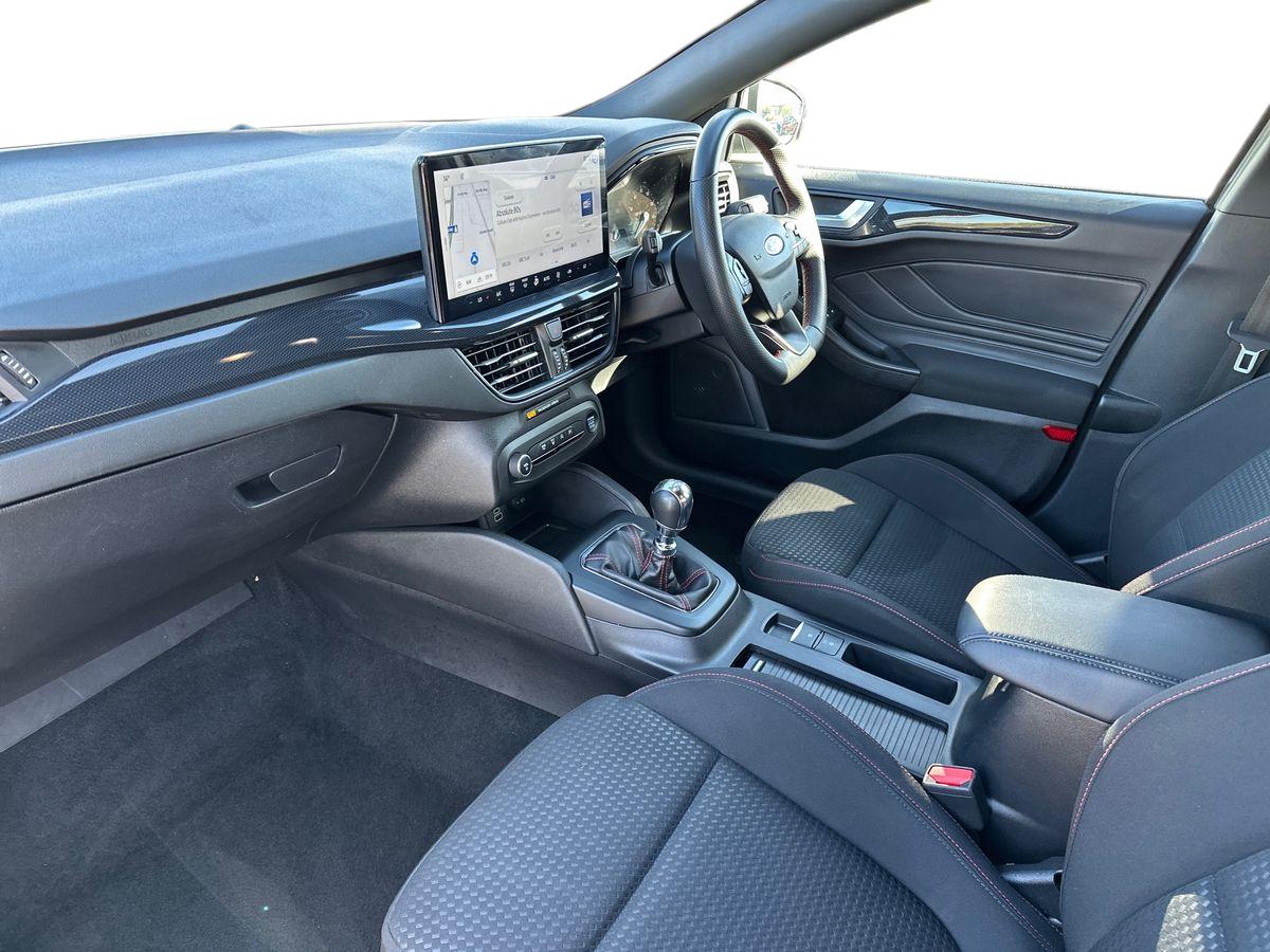 Used Ford Focus 2023 for sale - 76709442: Photo 11