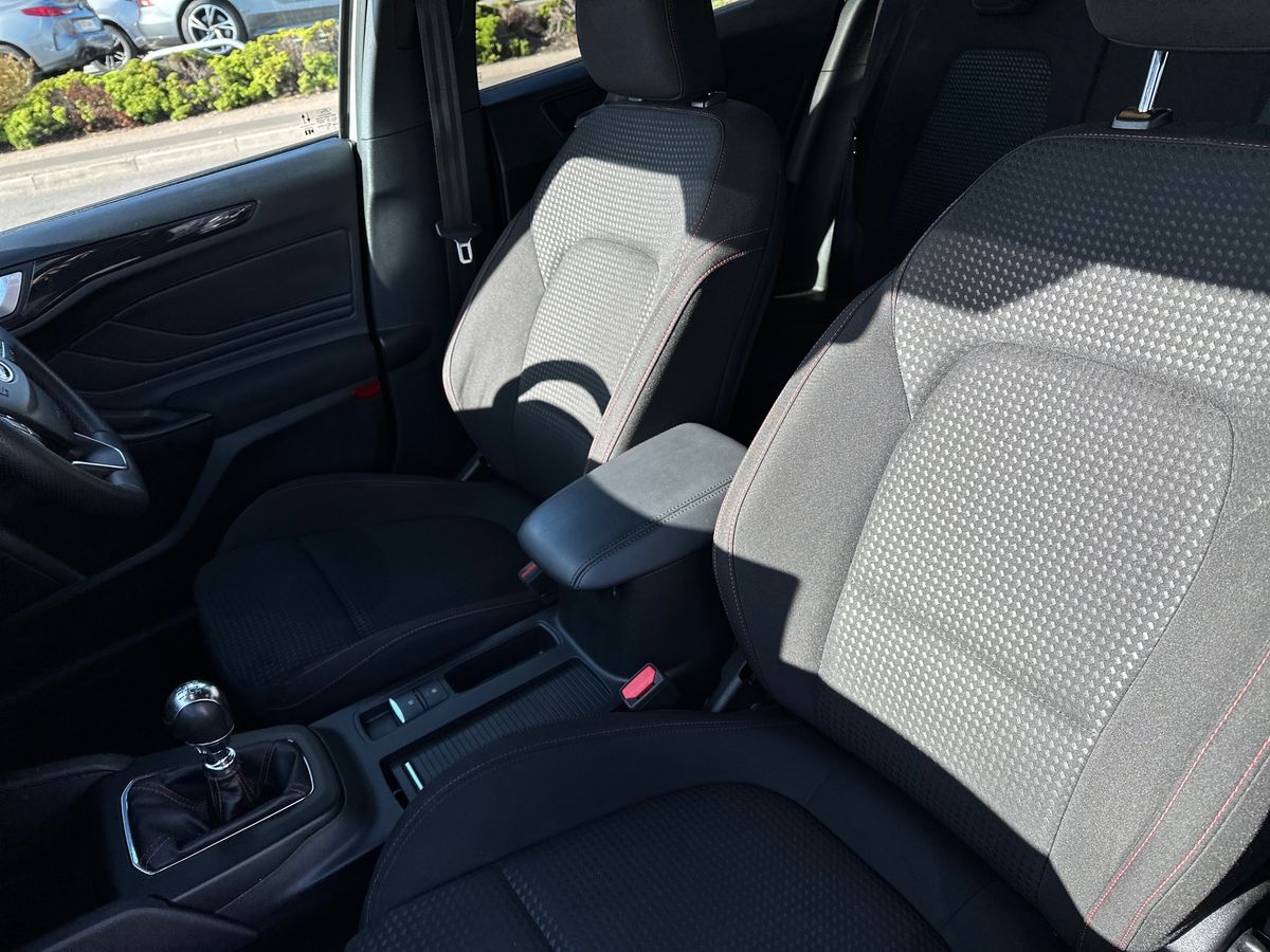 Used Ford Focus 2023 for sale - 76709442: Photo 13