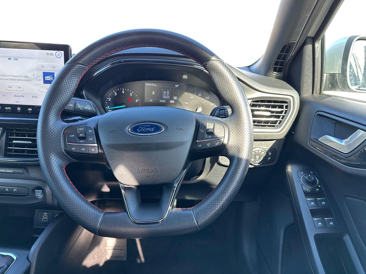 Used Ford Focus 2023 for sale - 76709442: Photo 17