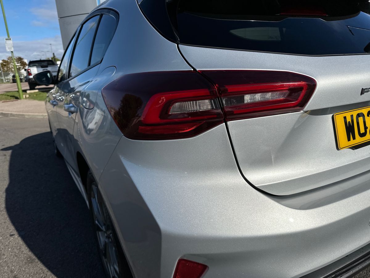 Used Ford Focus 2023 for sale - 76709442: Photo 33