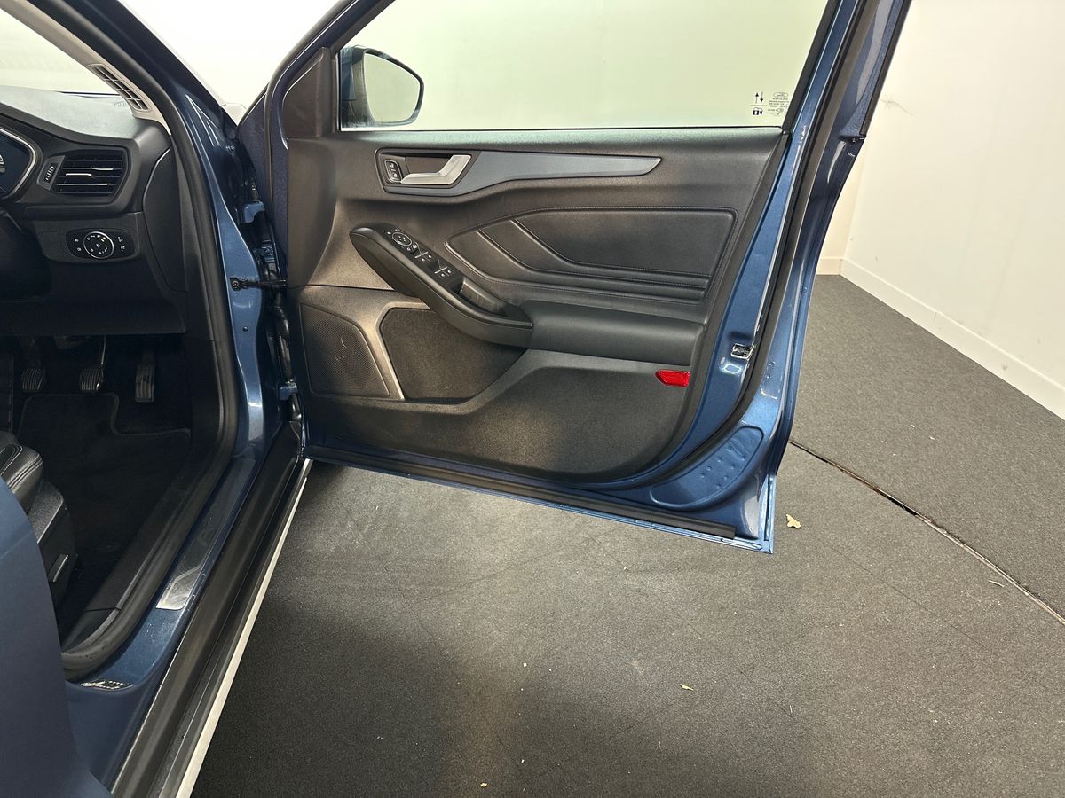 Used Ford Focus 2021 for sale - 77241117: Photo 35