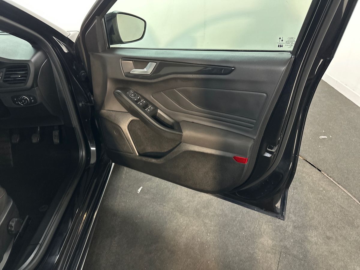 Used Ford Focus 2023 for sale - 77111666: Photo 35