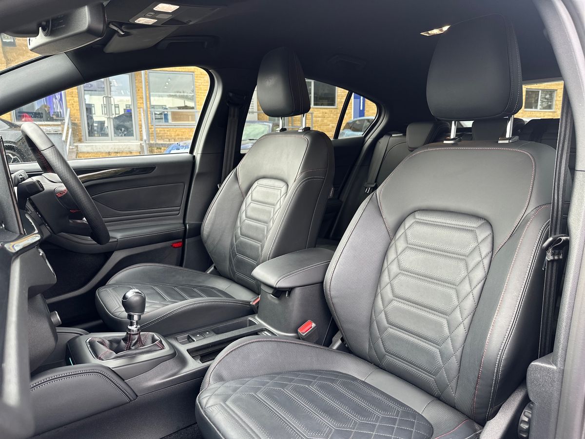 Used Ford Focus 2022 for sale - 76540138: Photo 13