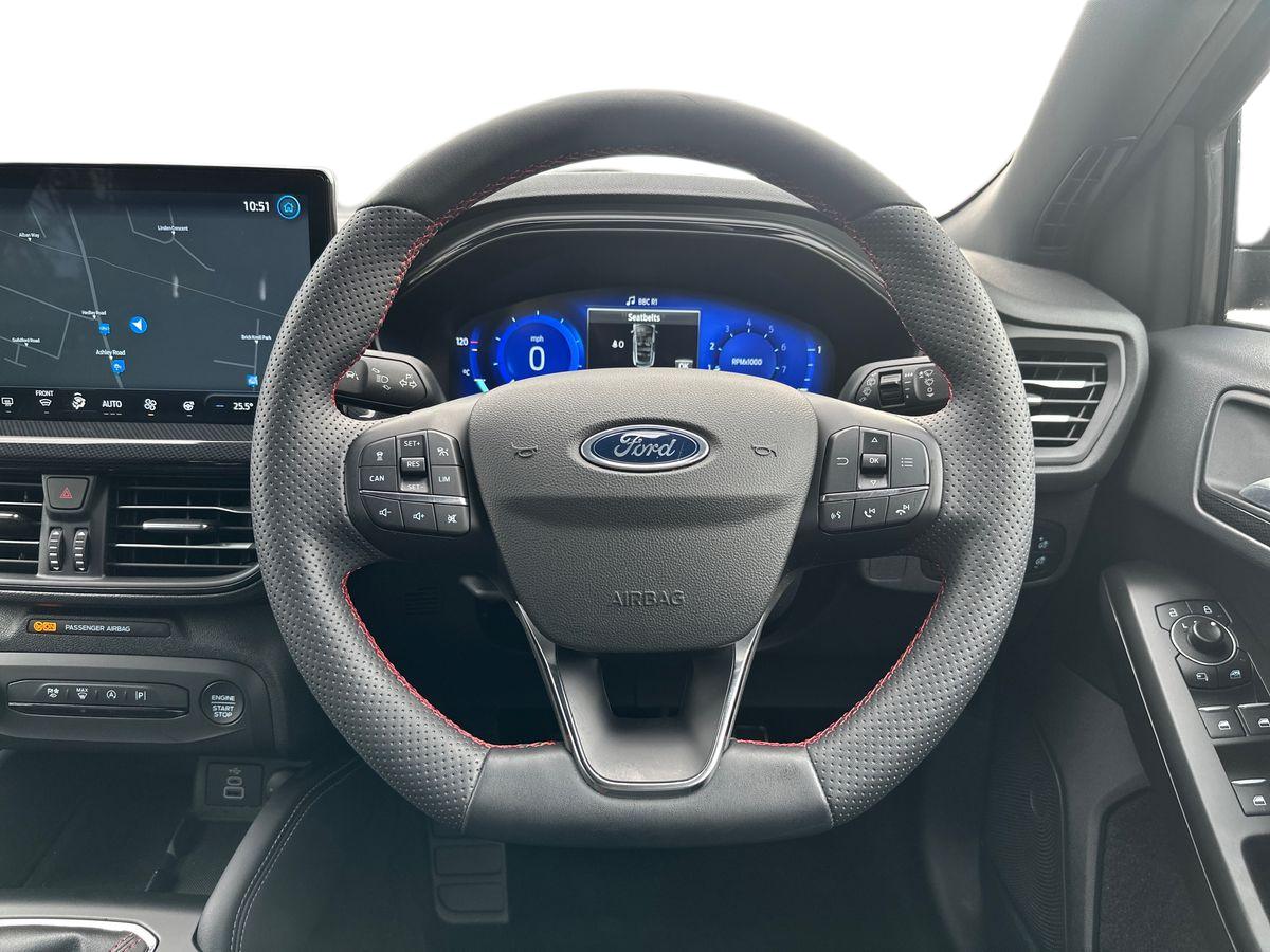 Used Ford Focus 2022 for sale - 76540138: Photo 17