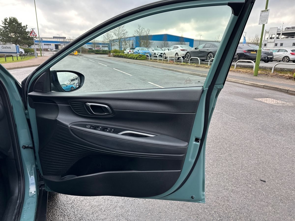 Used Hyundai BAYON 2023 for sale - 77492617: Photo 35