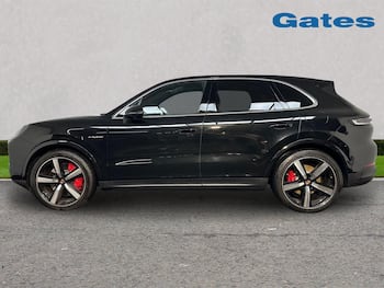 Used Porsche Cayenne 2025 for sale - 79712801: Photo