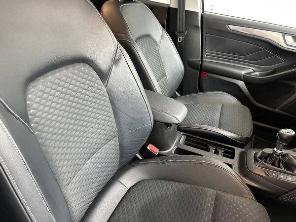 Used Ford Focus 2021 for sale - 76203799: Photo 12