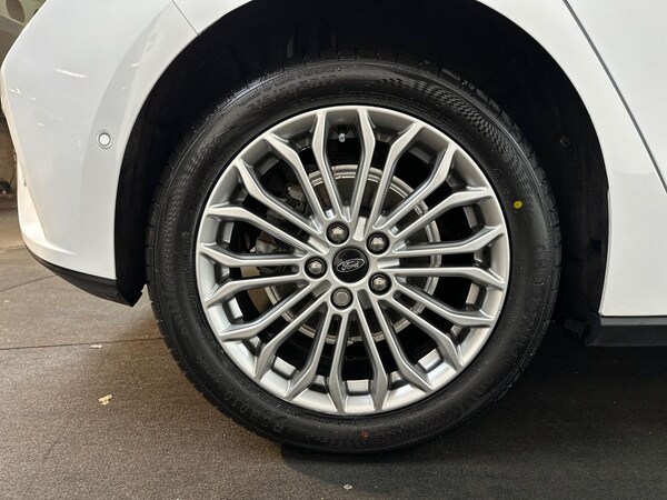 Used Ford Focus 2021 for sale - 76203799: Photo 9