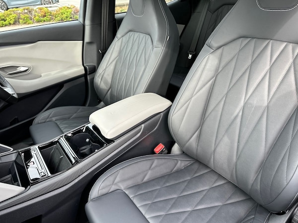 Used Ford Explorer 2025 for sale - 75671913: Photo 13