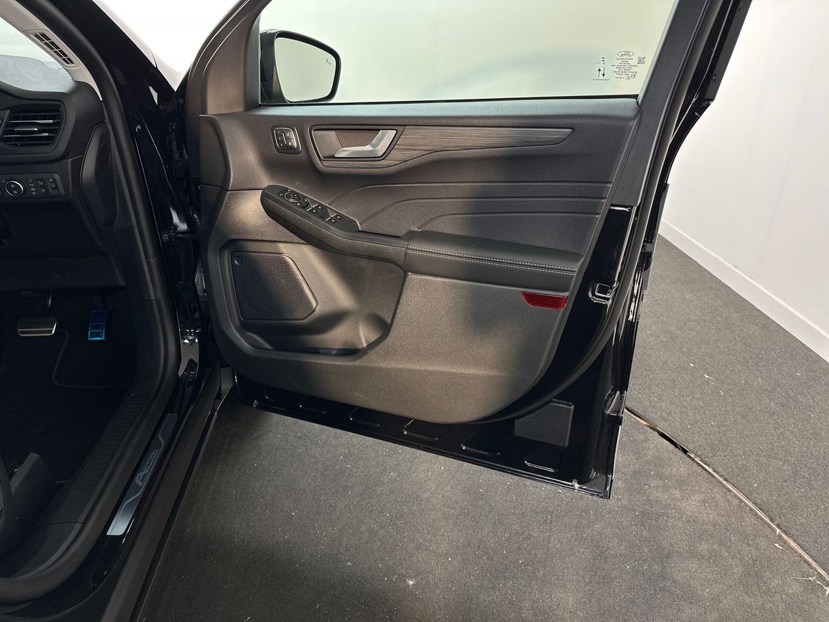 Used Ford Kuga 2025 for sale - 76487540: Photo 35