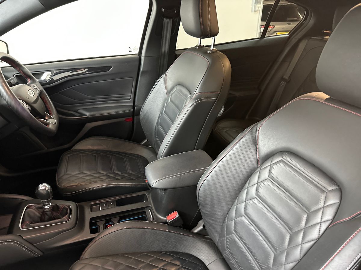 Used Ford Focus 2022 for sale - 77010197: Photo 13