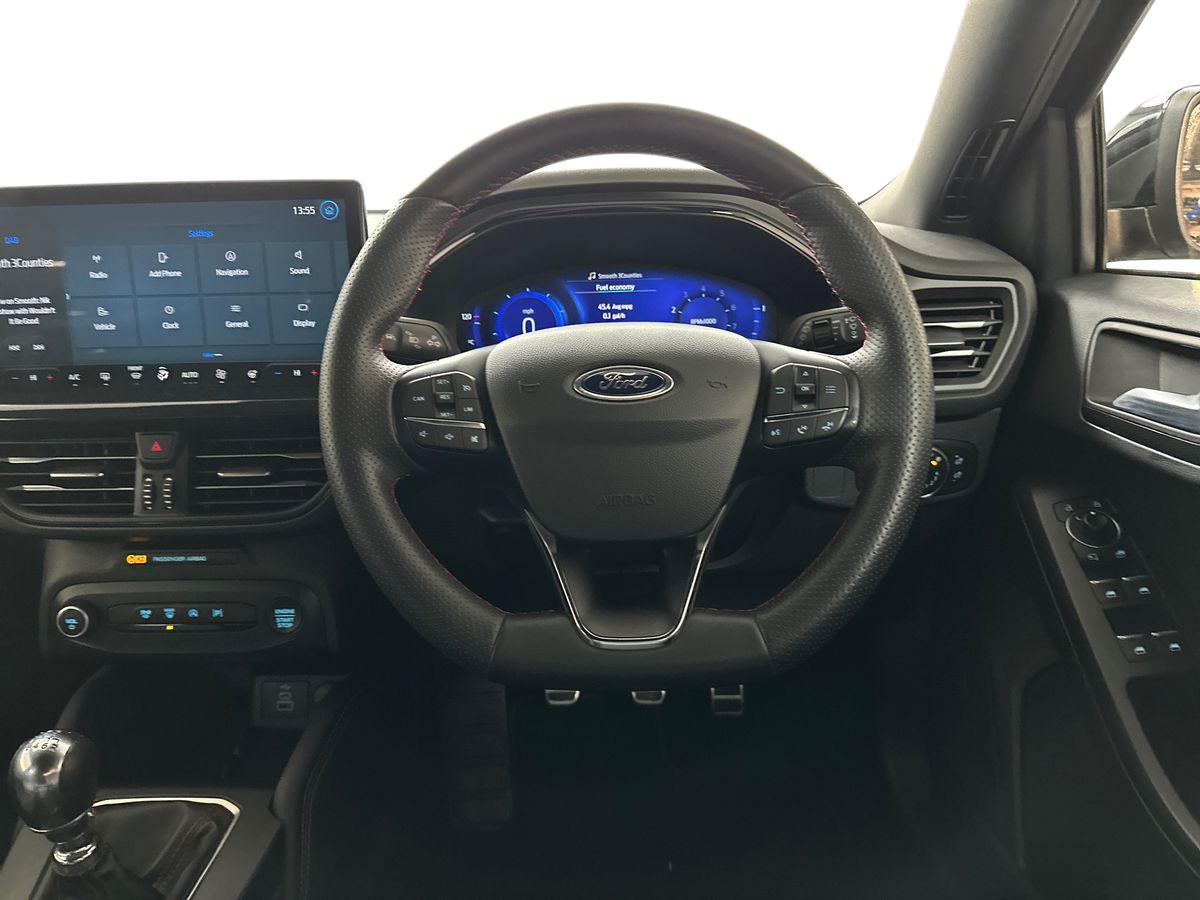 Used Ford Focus 2022 for sale - 77010197: Photo 17