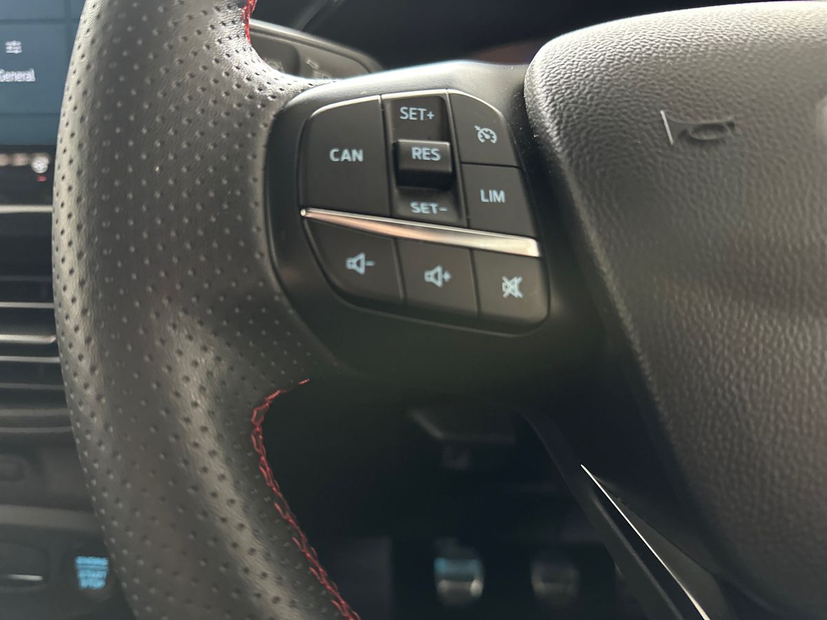 Used Ford Focus 2022 for sale - 77010197: Photo 26