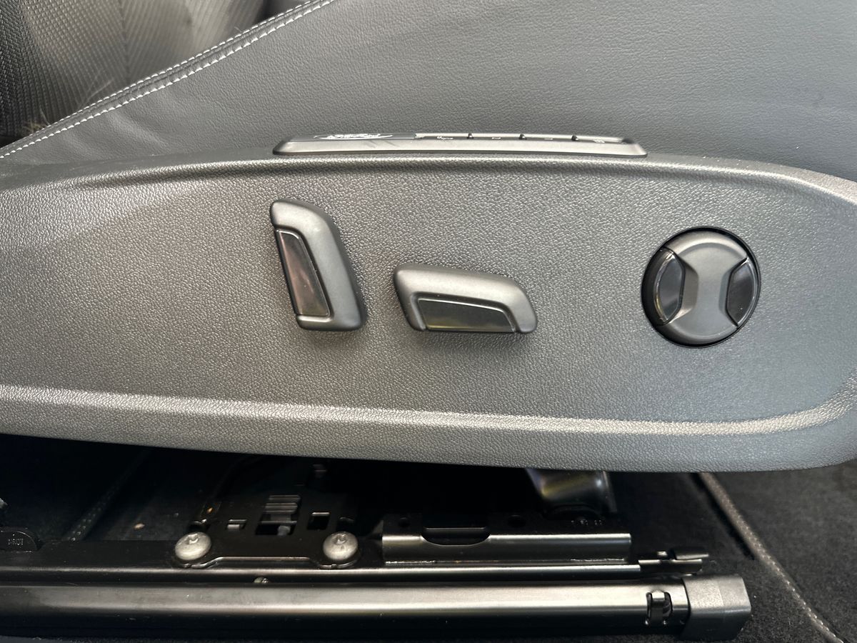 Used Ford Explorer 2024 for sale - 78172680: Photo 30